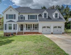 Pre-foreclosure in  HUNTERS CROSSING LN Gastonia, NC 28054