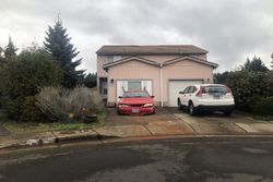 Pre-foreclosure in  NE POWDERHORN DR Corvallis, OR 97330