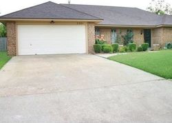 Pre-foreclosure in  PHEASANT RUN RD Norman, OK 73072