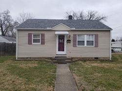 Pre-foreclosure in  ROSE LEA AVE Hamilton, OH 45011