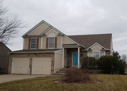 Pre-foreclosure in  SE WINCHESTER DR Lees Summit, MO 64063