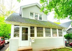 Pre-foreclosure in  LINDEN AVE Rahway, NJ 07065