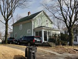 Pre-foreclosure in  CHARLOTTE AVE Fort Wayne, IN 46805