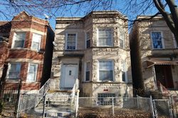 Pre-foreclosure in  N DRAKE AVE Chicago, IL 60624