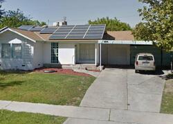 Pre-foreclosure in  W LANSING WAY Fresno, CA 93705