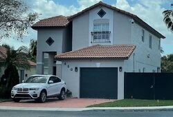 Pre-foreclosure in  LAKESIDE CIR Fort Lauderdale, FL 33326