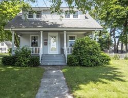 Pre-foreclosure Listing in RIVERSIDE AVE SOMERSET, MA 02726