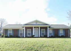 Pre-foreclosure in  CANTERBURY SQ Anniston, AL 36207