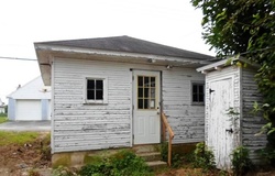 Pre-foreclosure Listing in YORK ST HANOVER, PA 17331