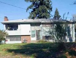 Pre-foreclosure in  SE 144TH ST Renton, WA 98059