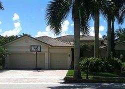 Pre-foreclosure in  WINDWARD WAY Fort Lauderdale, FL 33327