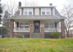 Pre-foreclosure in  VANDEMAR ST Cleveland, OH 44121