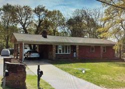 Pre-foreclosure in  MIDDLETON LN Temple Hills, MD 20748