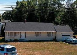 Pre-foreclosure in  MADISON AVE Bridgeport, CT 06606