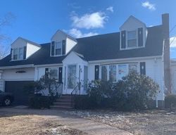 Pre-foreclosure Listing in CLEVELAND RD WALTHAM, MA 02453