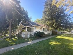 Pre-foreclosure in  GREGORY ST Blue Island, IL 60406
