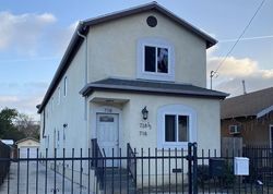 Pre-foreclosure in  E 40TH PL Los Angeles, CA 90011