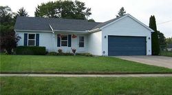 Pre-foreclosure in  BEDFORD WOODS DR Toledo, OH 43615