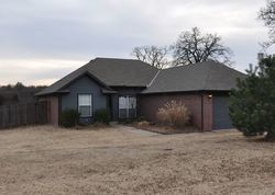Pre-foreclosure in  FAWN RUN Guthrie, OK 73044
