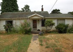 Pre-foreclosure in  S KAMRATH RD Oregon City, OR 97045