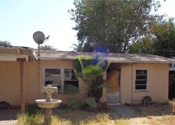 Pre-foreclosure in  RIDGEVIEW DR Altadena, CA 91001