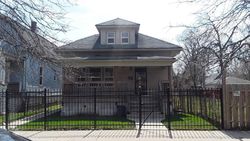 Pre-foreclosure in  W 109TH PL Chicago, IL 60628