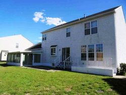 Pre-foreclosure in  BUTTONWOOD CT Newark, DE 19702