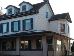 Pre-foreclosure Listing in W 4TH ST EAST GREENVILLE, PA 18041