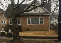 Pre-foreclosure Listing in E BROAD ST GIBBSTOWN, NJ 08027