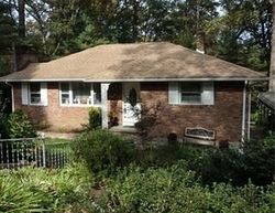 Pre-foreclosure Listing in OVERLOOK RD BLOOMINGDALE, NJ 07403