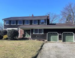 Pre-foreclosure Listing in CHURCH RD TOMS RIVER, NJ 08755