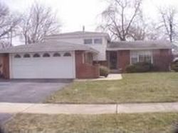 Pre-foreclosure in  EVANS DR South Holland, IL 60473