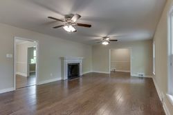 Pre-foreclosure in  ROBIN HILL DR Inman, SC 29349