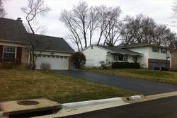 Pre-foreclosure in  LINDHURST RD Columbus, OH 43220