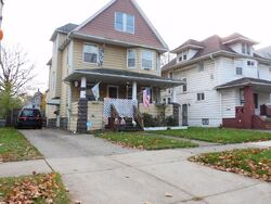 Pre-foreclosure in  LANSING AVE Cleveland, OH 44105