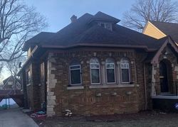 Pre-foreclosure in  N 48TH ST Milwaukee, WI 53216