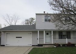 Pre-foreclosure Listing in BROOKPARK RD CLEVELAND, OH 44129