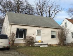 Pre-foreclosure Listing in HANSEN RD MAPLE HEIGHTS, OH 44137