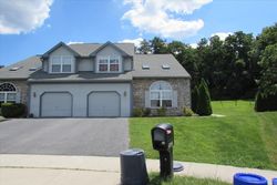  Hillpoint Cir, Reading PA