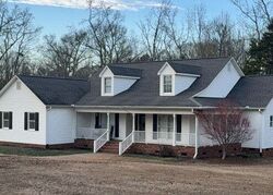 Pre-foreclosure in  MOORES XING Roebuck, SC 29376