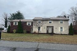 Pre-foreclosure in  PEACH DR Millville, NJ 08332