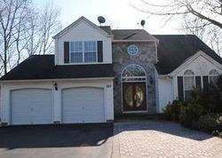 Pre-foreclosure in  VAN ZILE RD Brick, NJ 08724