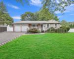 Eva Ln, Farmingville NY
