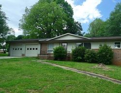 Pre-foreclosure Listing in EASTWOOD AVE MORGANTON, NC 28655