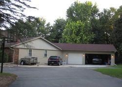 Pre-foreclosure Listing in LAKEVIEW LN MUKWONAGO, WI 53149