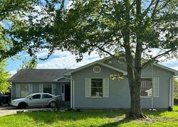  Woodland Dr, Edwardsville IL