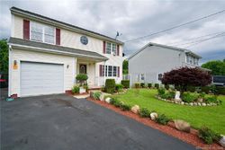 Pre-foreclosure Listing in GEORGE ST HARTFORD, CT 06114