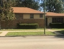 Pre-foreclosure in  S WINCHESTER AVE Chicago, IL 60620