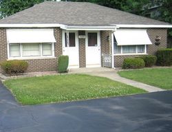Pre-foreclosure in  CICERO AVE Oak Forest, IL 60452