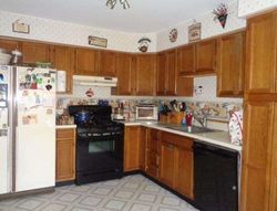 Pre-foreclosure Listing in KETTLEBROOK DR MOUNT LAUREL, NJ 08054